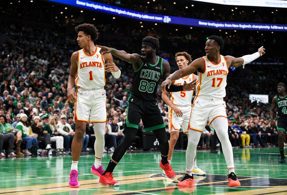 球迷中引发 球迷中引发